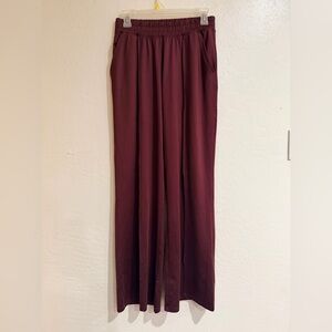 Offline By aerie Burgundy Red Maroon Relaxed Fit Pants Size S